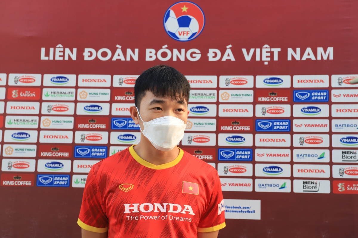 Tiền vệ Lương Xuân Trường