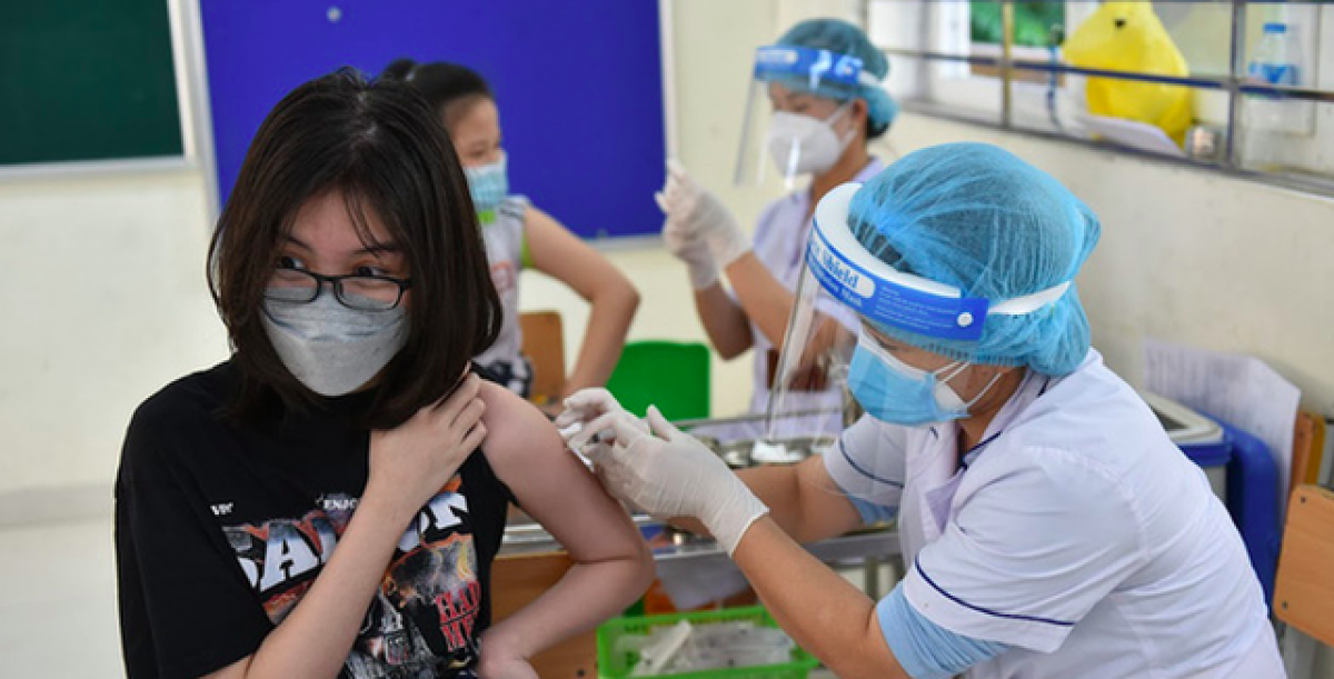 Người dân đã tiêm vaccine phòng Covid-19 dẽ được cấp hộ chiếu vaccine điện tử