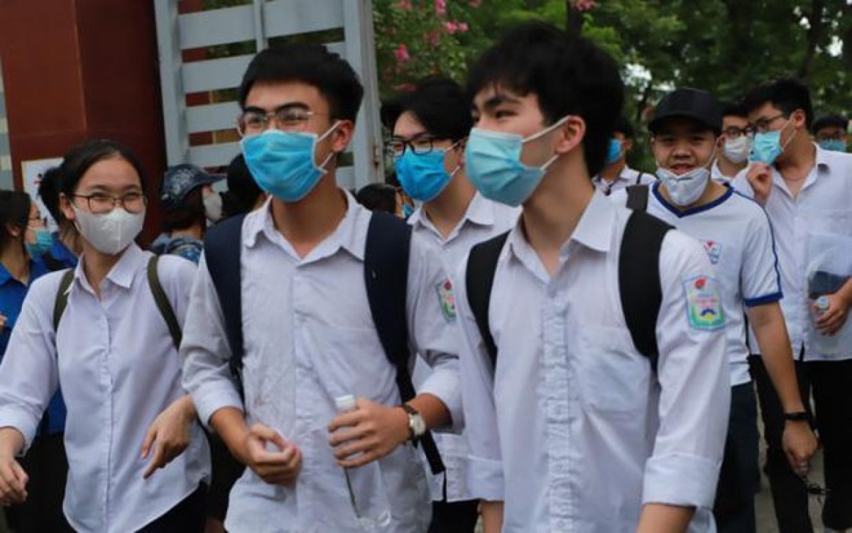 Học sinh bậc THPT của Hà Nội sẽ trở lại trường học kể từ ngày 06/12