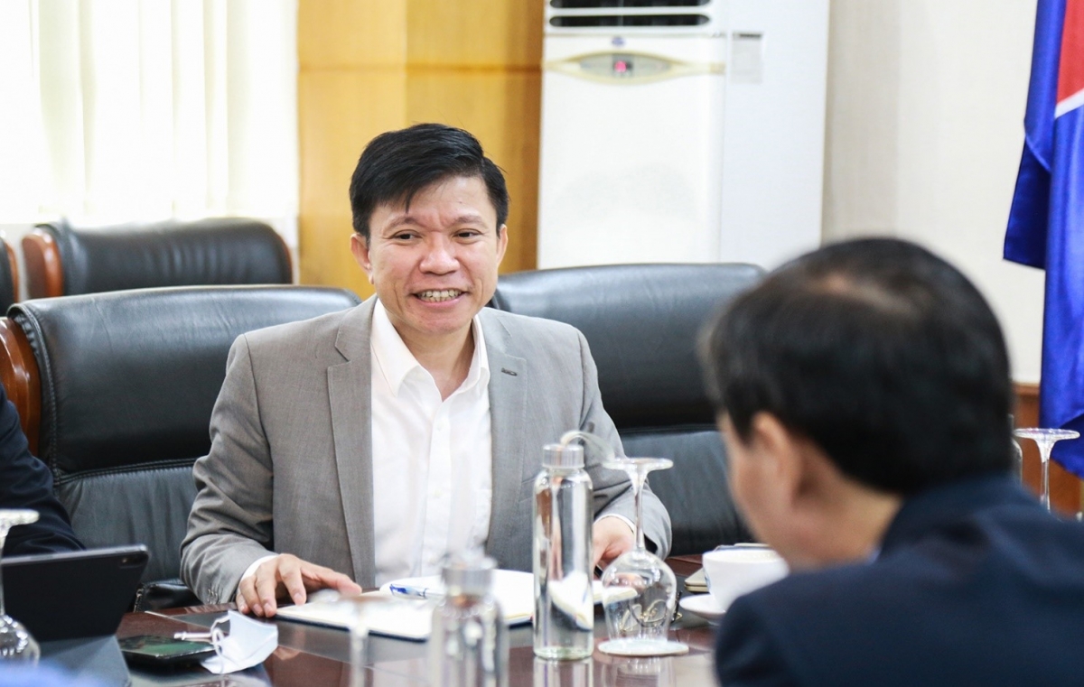 GS.TS Hoàng Anh Tuấn -Hiệu trưởng Trường Đại học Khoa học Xã hội và Nhân văn