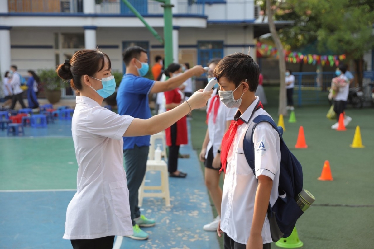 Học sinh Hà Nội dừng học trực tiếp từ đầu tháng 5/2021
khi Covid-19 bùng phát lần thứ tư. (Ảnh: minh họa)