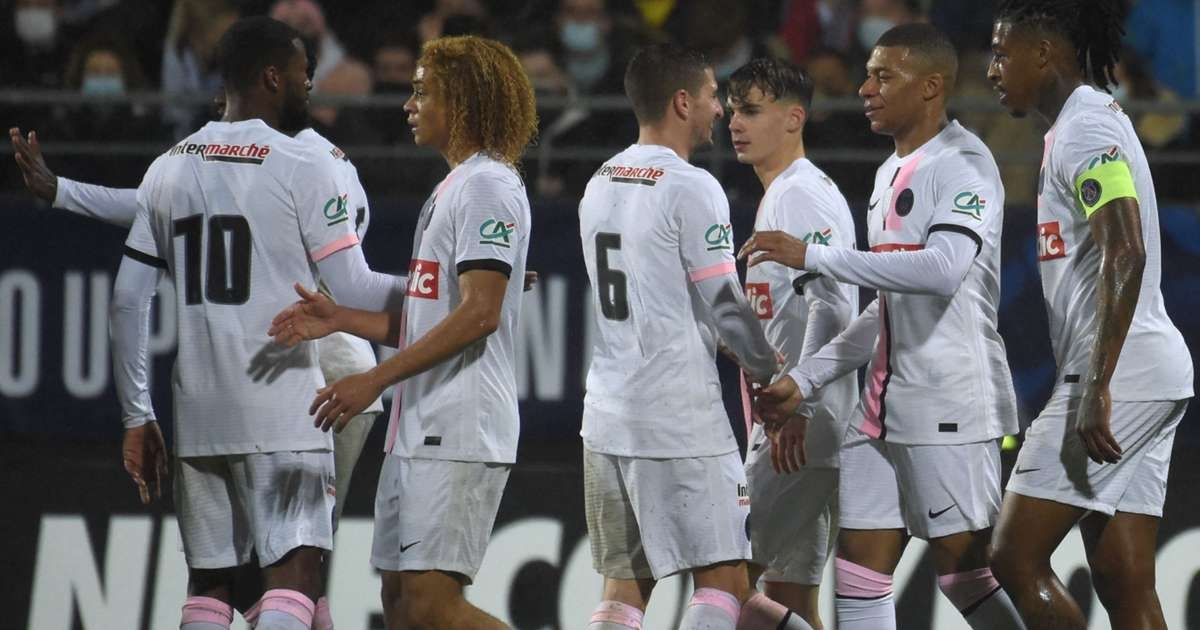 Kylian Mbappe lập hat-trick trong vòng chưa đầy 20 phút (Ảnh: Internet)