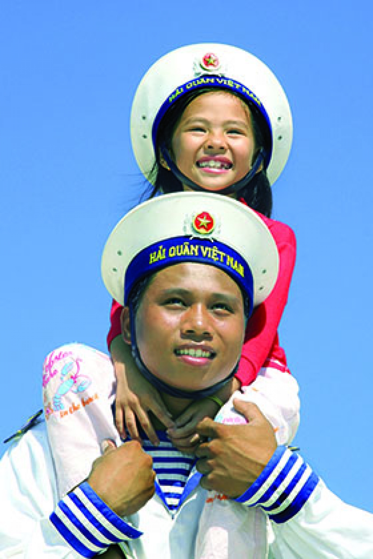 Vững vàng nơi đầu sóng