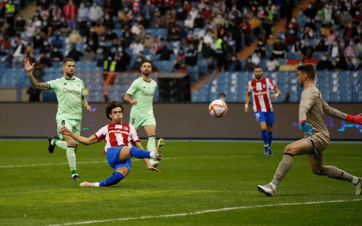 Joao Felix ghi bàn trong tư thế việt vị (Ảnh: Internet)