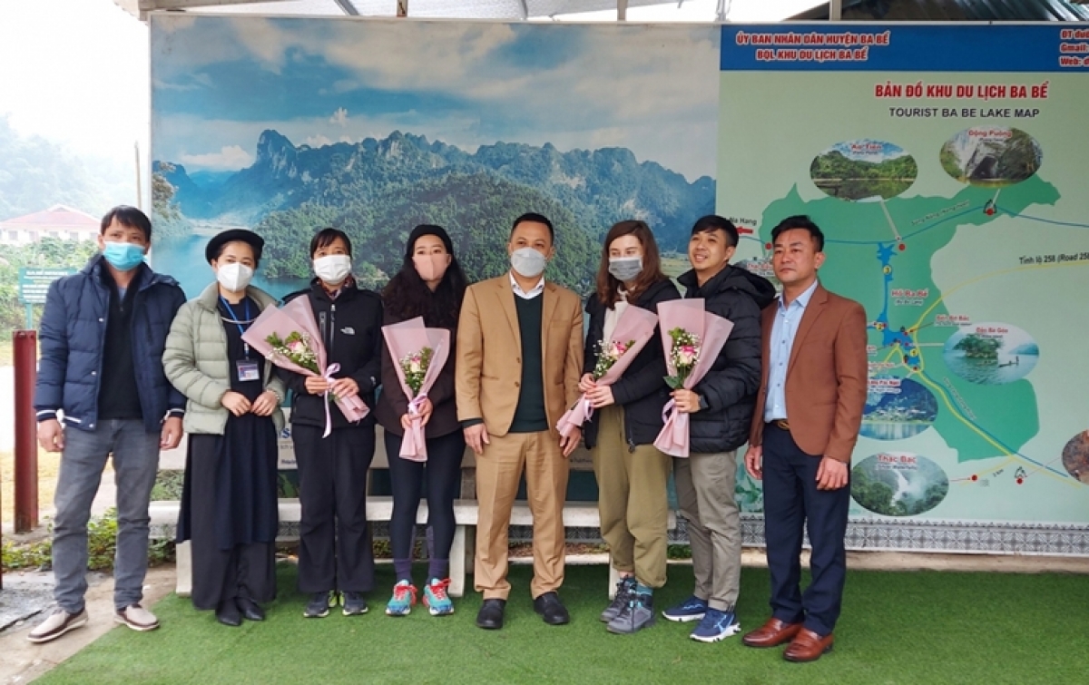 Những vị khách đầu tiên "xông đất" Bắc Kạn