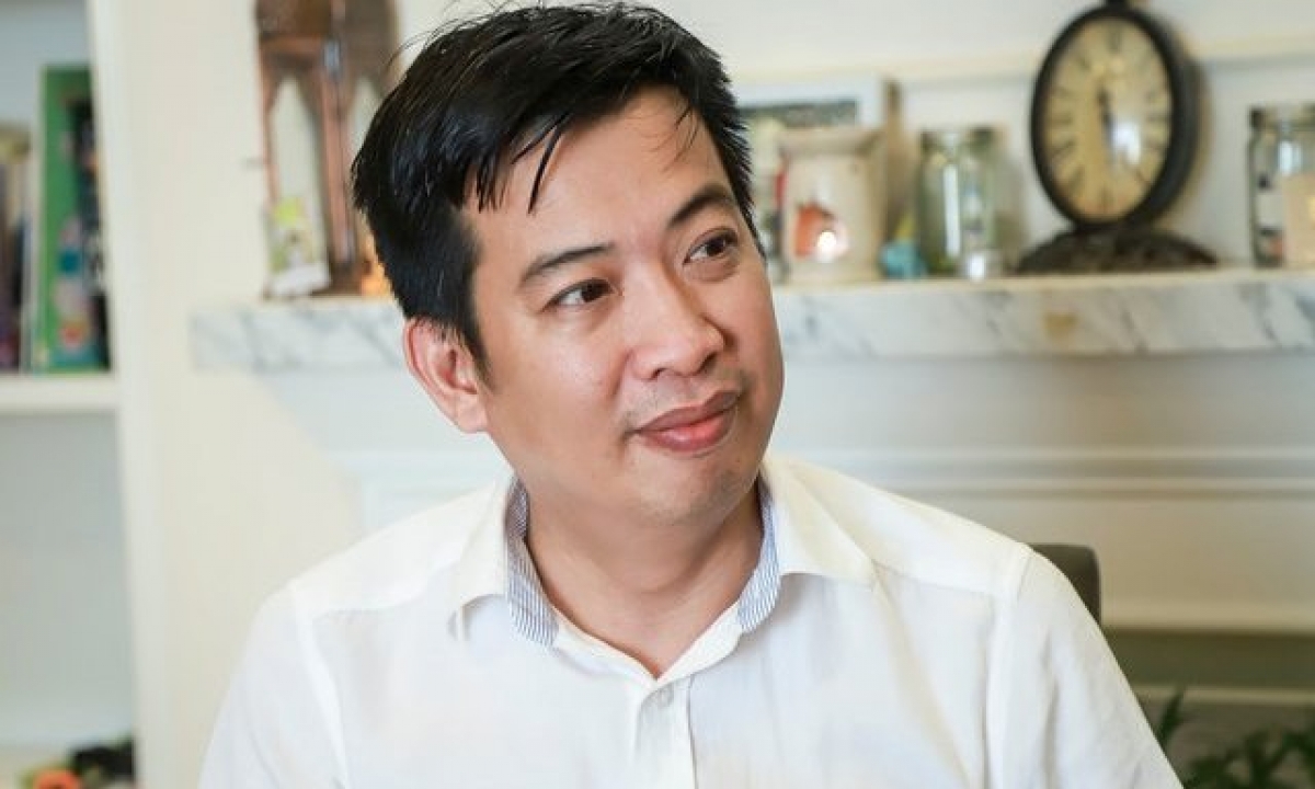 Nhà văn Hoàng Anh Tú