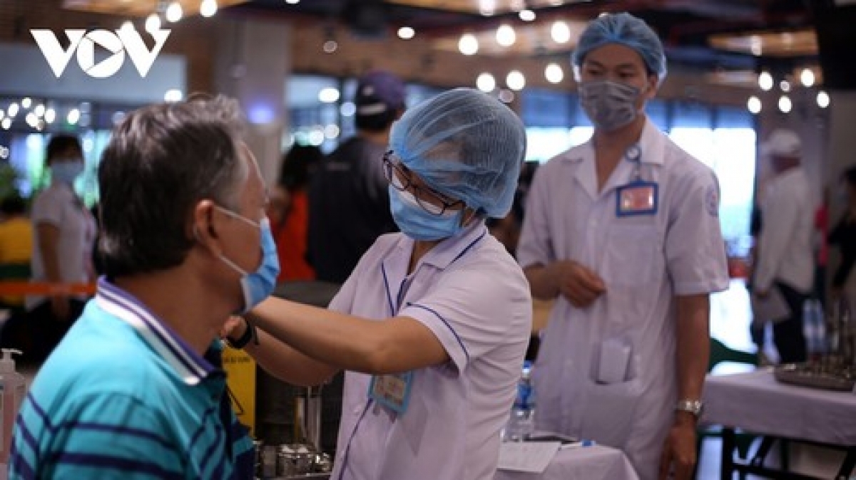 Bệnh nhân ung thư, HIV, người ghép tạng, cần thêm một mũi nữa so với liều cơ bản