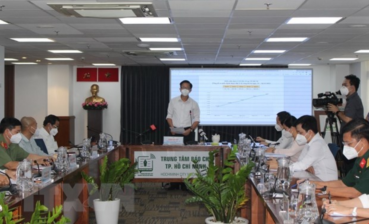 Họp báo thông tin phòng, chống dịch trên địa bàn Thành phố Hồ Chí Minh ngày 4/1. (Ảnh: Xuân Anh/TTXVN)