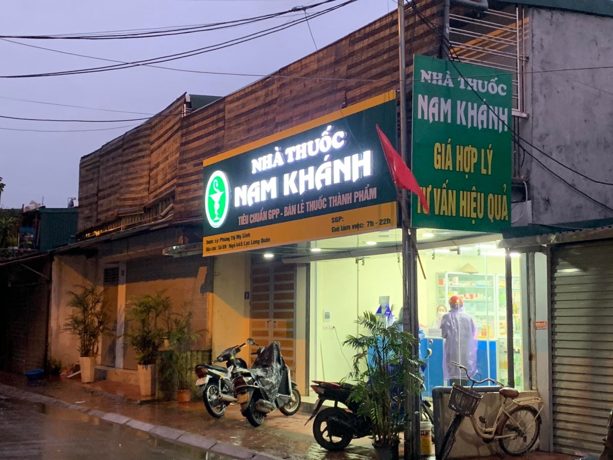 Của hàng thuốc ở đường Lạc Long Quân bán kit Test Covid-19