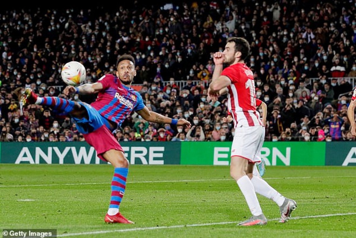 Aubameyang như cá gặp nước kể từ khi chuyển tới đầu quân cho Barca (Ảnh: Getty Images)