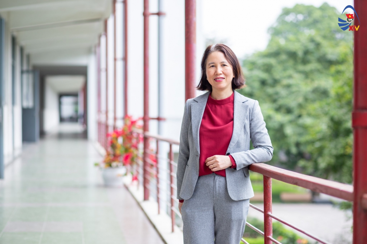 GS.TS Lê Minh Thắng - giảng viên Khoa Hóa học, Chi hội trưởng Hội nữ trí thức trường Đại học Bách Khoa Hà Nội