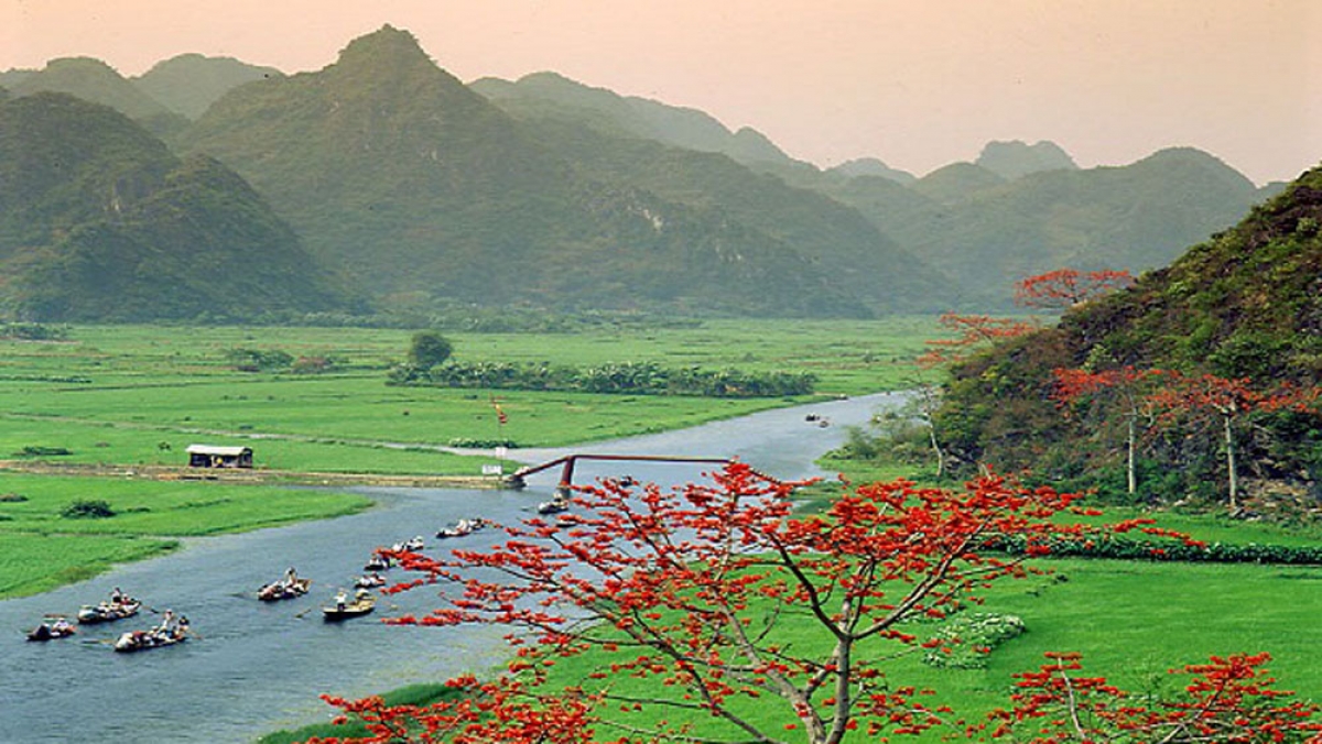 Suối Yến, Chùa Hương