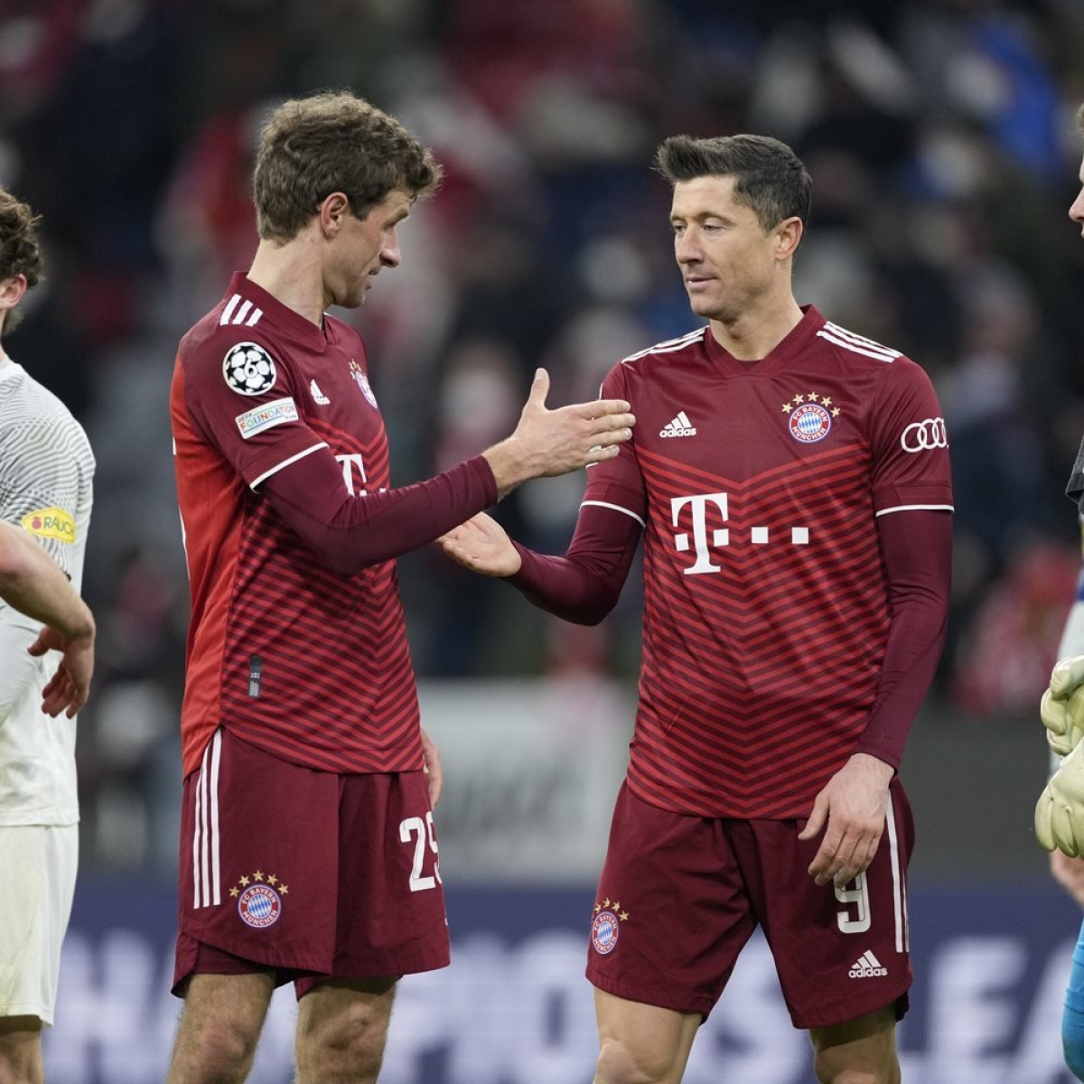 Thomas Muller đóng góp cho Bayern cú đúp bàn thắng (Ảnh: Internet)