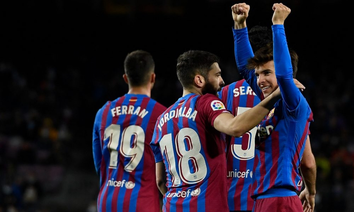 Barca thắng đậm Osasuna và vươn vào top 3 (Ảnh: Internet)