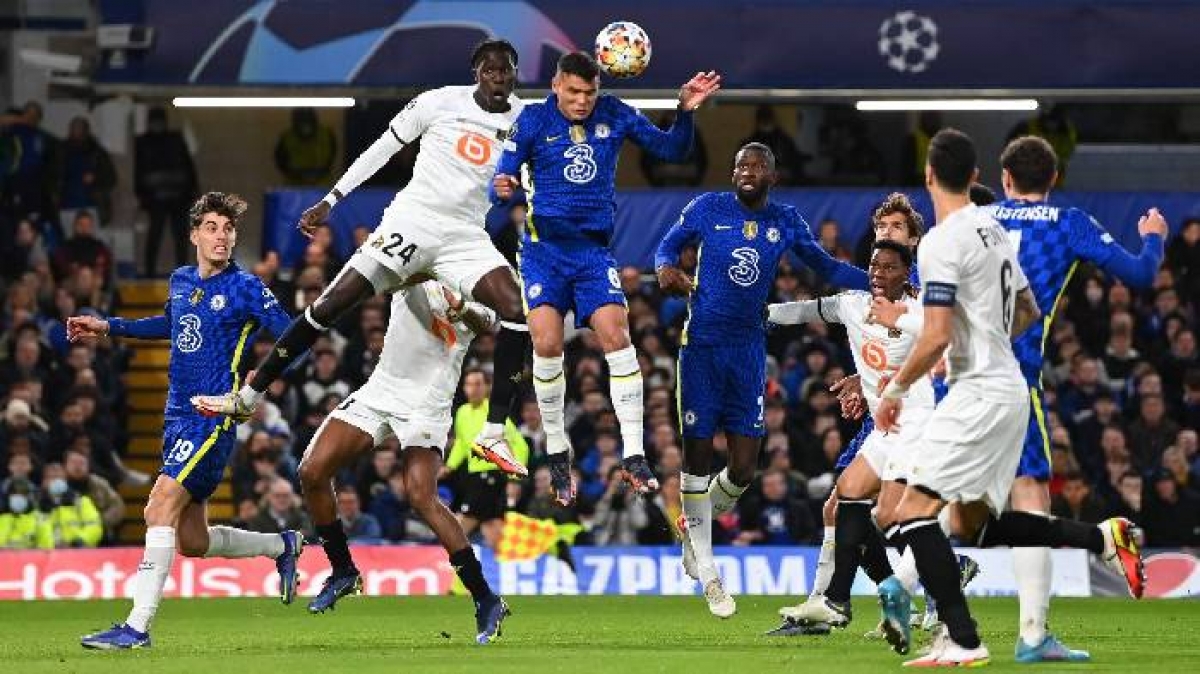 CLB Chelsea đang dẫn dước đối thủ với tỷ số 2-0 trong trận lượt đi