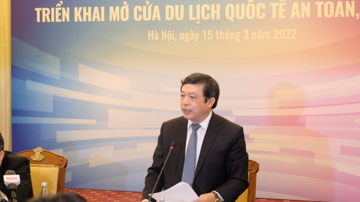 Thứ trưởng Bộ VHTT&DL Đoàn Văn Việt