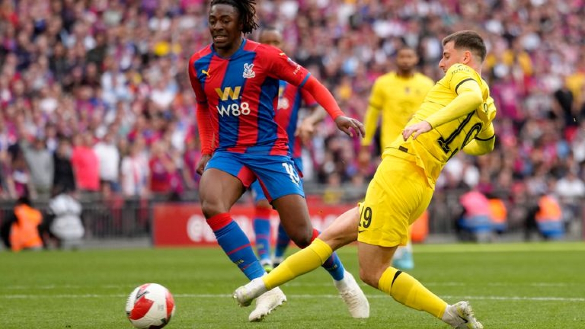 Mason Mount chọc thủng lưới thủ môn Jack Butland (Ảnh: Internet)