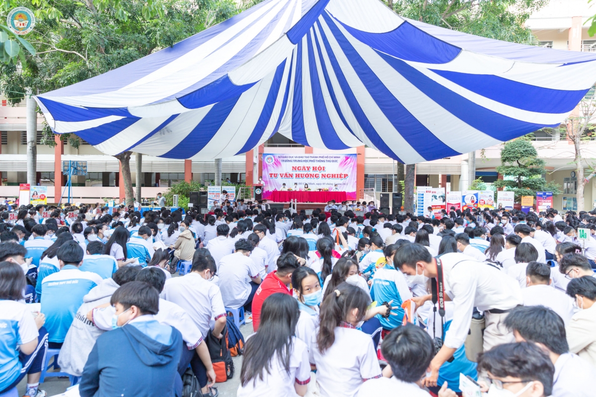 Tư vấn, hướng nghiệp tại trường THPT Thủ Đức, TP Thủ Đức, TP.HCM