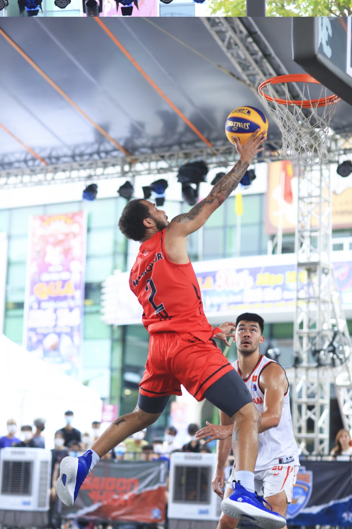Tuyển Việt Nam (áo trắng) có cơ hội cọ xát trước thềm SEA Games 31