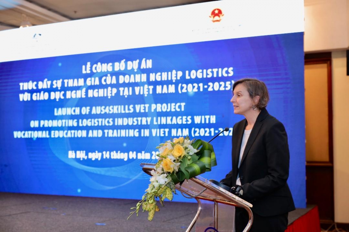 Bà Bridget Collier, Quyền Phó Đại sứ Australia tại Việt Nam