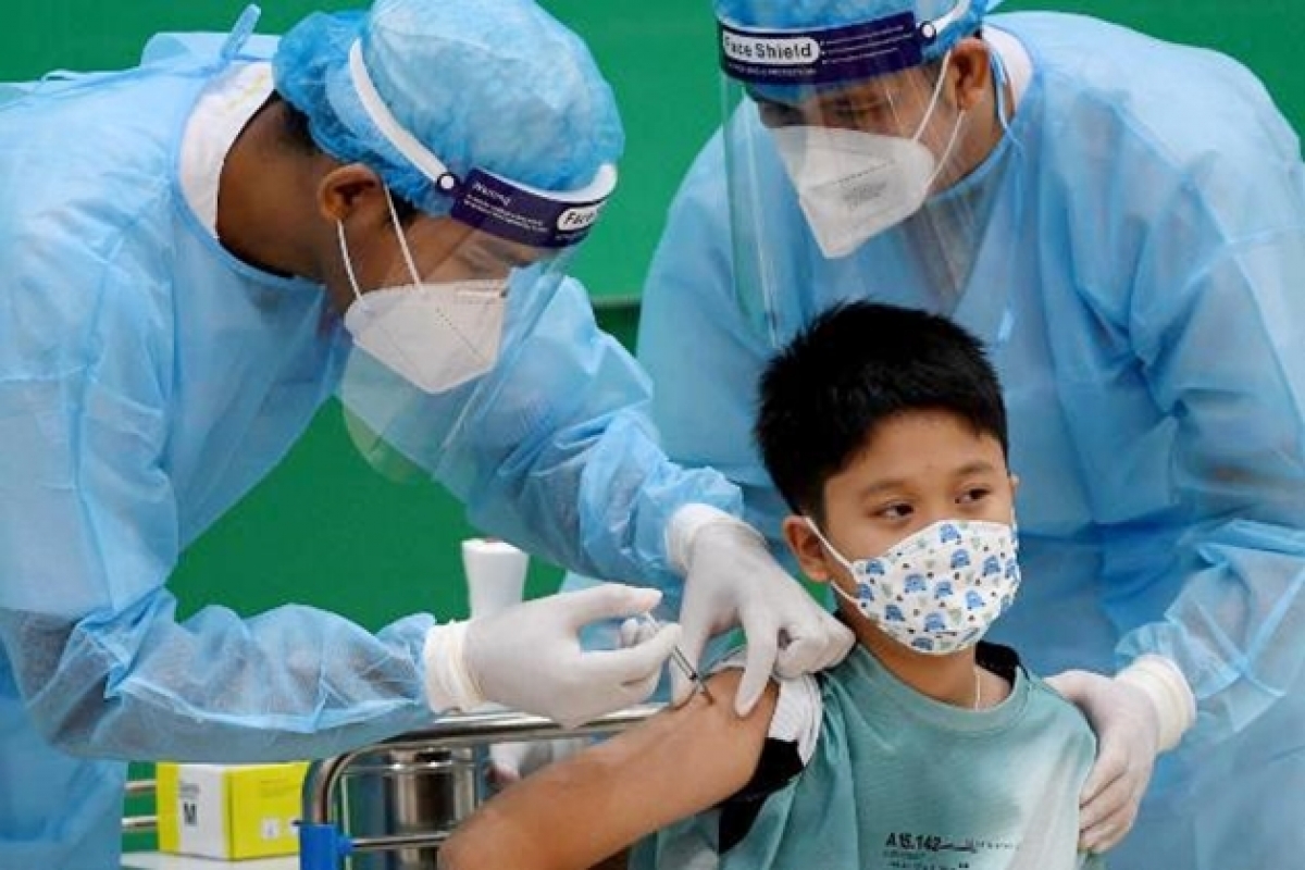 Trẻ từ 5 đến dưới 12 tuổi được tiêm vaccine phòng Covid-19