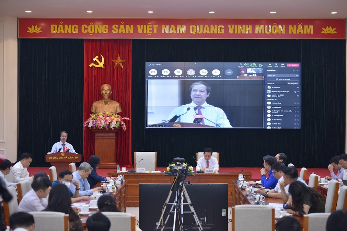 Toàn cảnh Hội nghị triển khai Chương trình “Tăng cường giáo dục lý tưởng cách mạng, đạo đức, lối sống và khơi dậy khát vọng cống hiến cho thanh niên, thiếu niên và nhi đồng giai đoạn 2021-2030”.