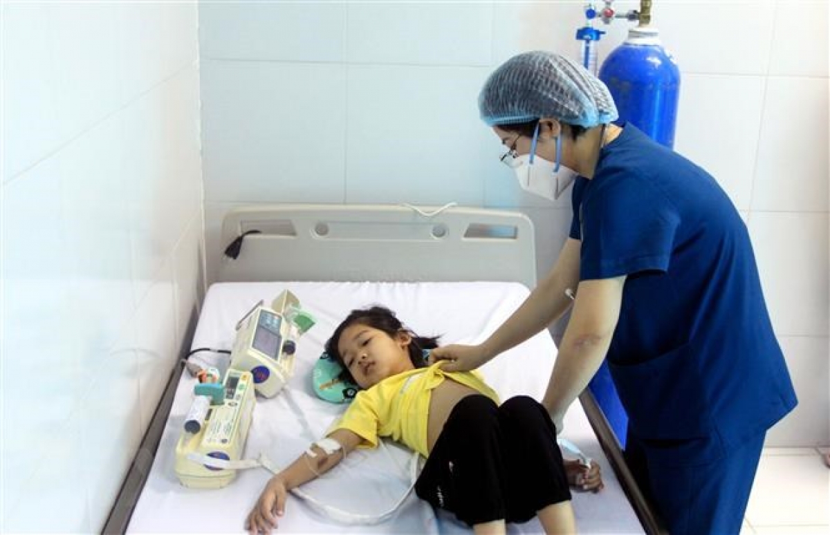 Khi trẻ cần đến viện khám và điều trị khi các triệu chứng tăng nặng