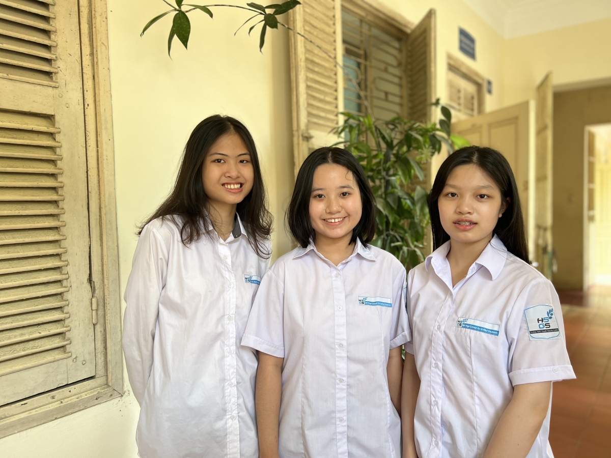 Từ trái sang: Minh Ngọc, Hằng Linh và Quỳnh Trang