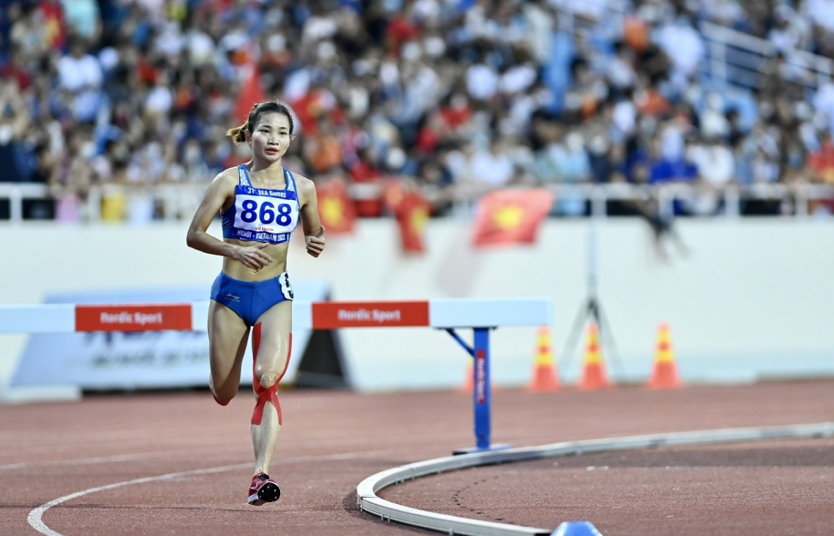 Nguyễn Thị Oanh lập hat-trick Vàng tại SEA Games 31