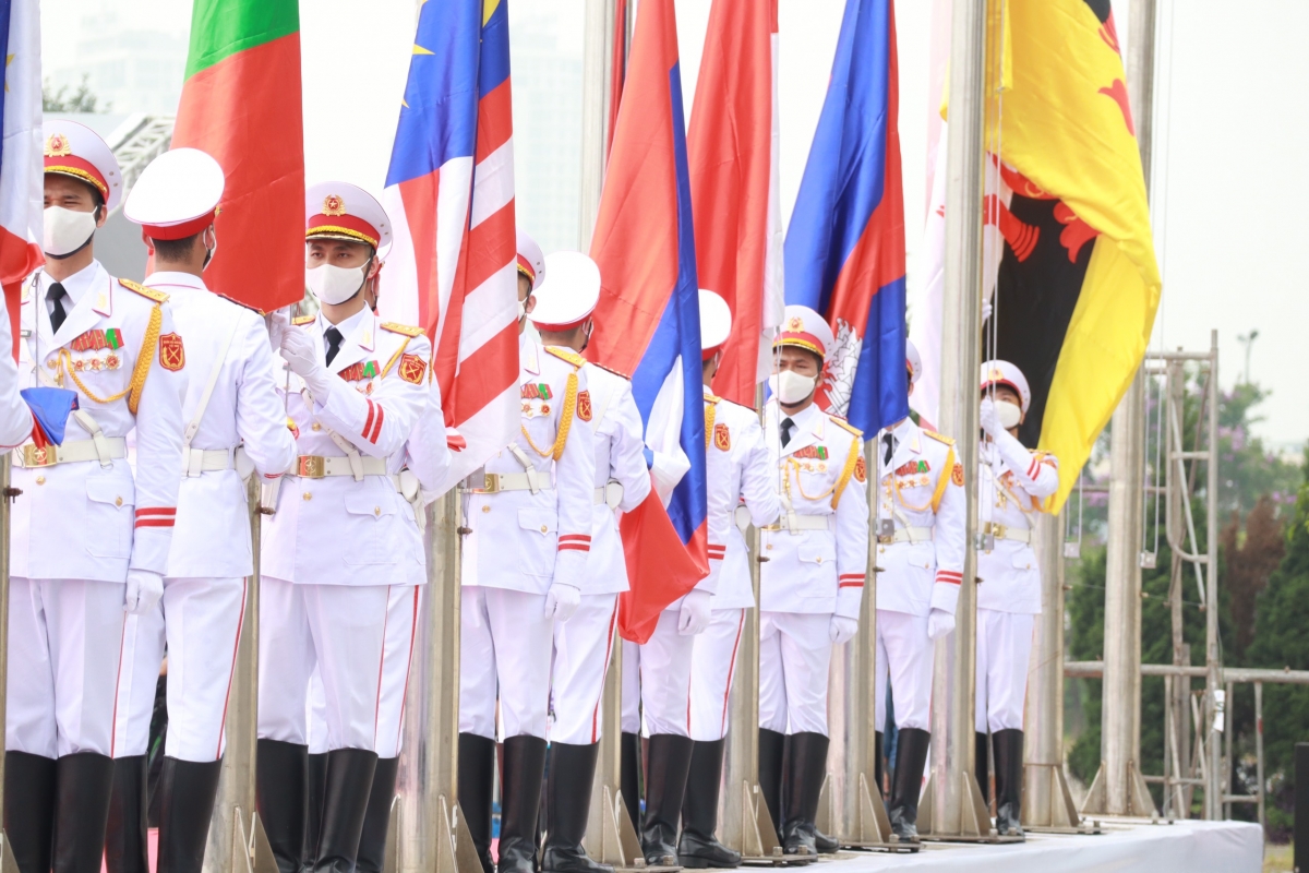 Lễ thượng cờ các đoàn thể thao Đông Nam Á tham dự SEA Games 31