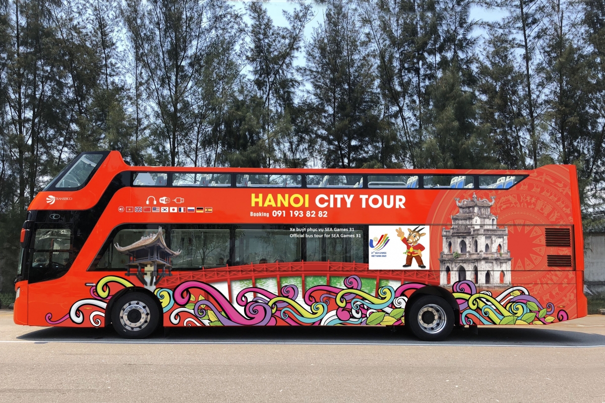 Xuyên suốt hành trình, đại biểu có cơ hội ngắm nhìn phố phường Thủ đô từ trên cao