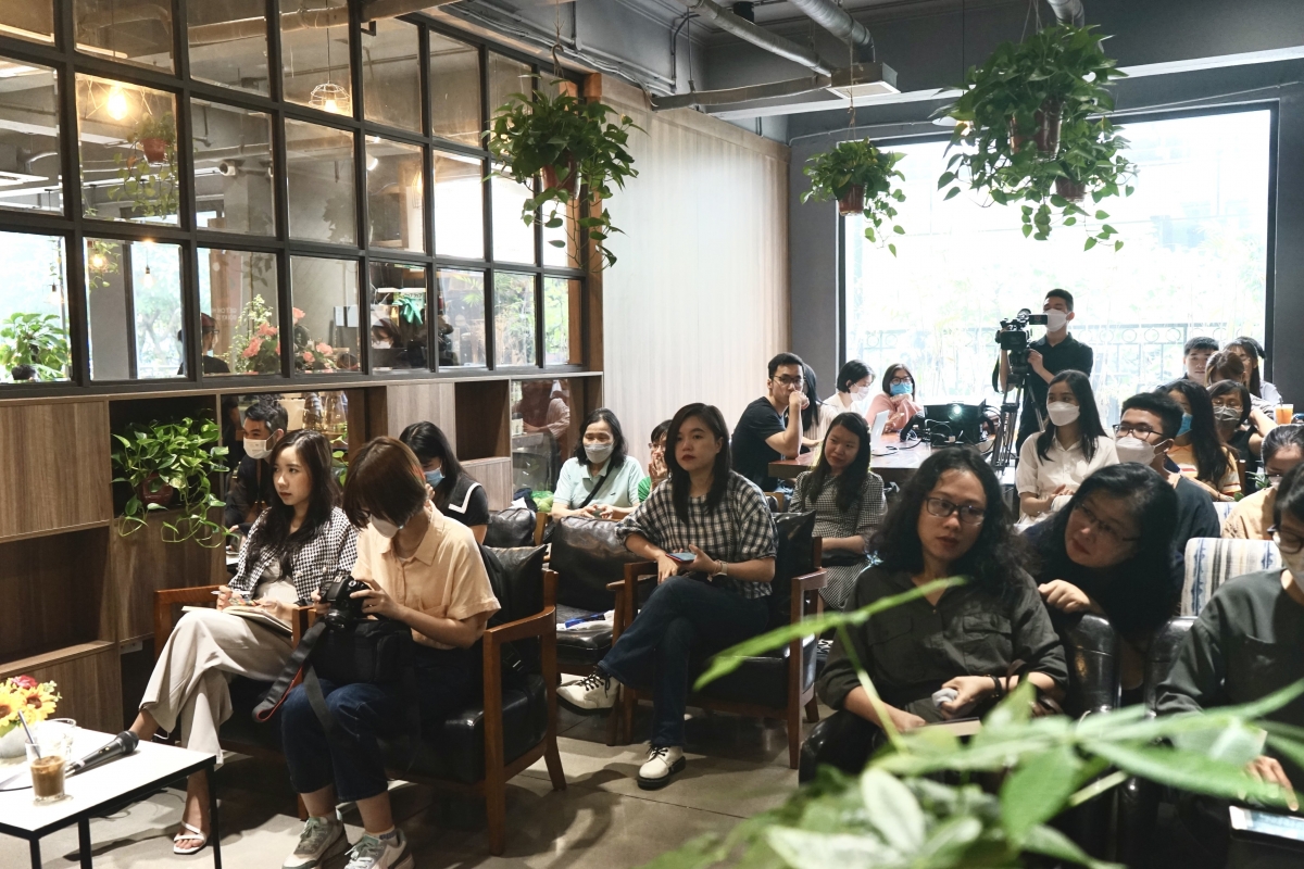 Cuộc giao lưu thu hút nhiều bạn trẻ tham gia