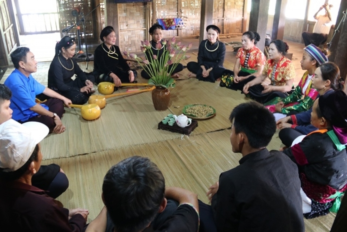 Cùng nhau kể chuyện về Bác Hồ