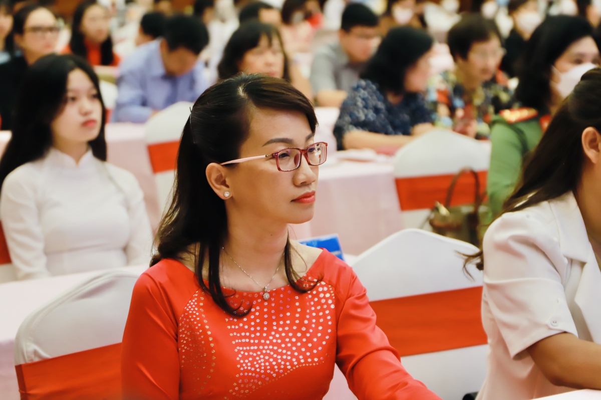 GS.TS. Nguyễn Thị Thanh Mai, Phó Hiệu trưởng, trường Đại học Khoa học Tự nhiên, Đại học Quốc gia TP. Hồ Chí Minh - Cá nhân đạt giải thưởng Kovalevskaia năm 2021