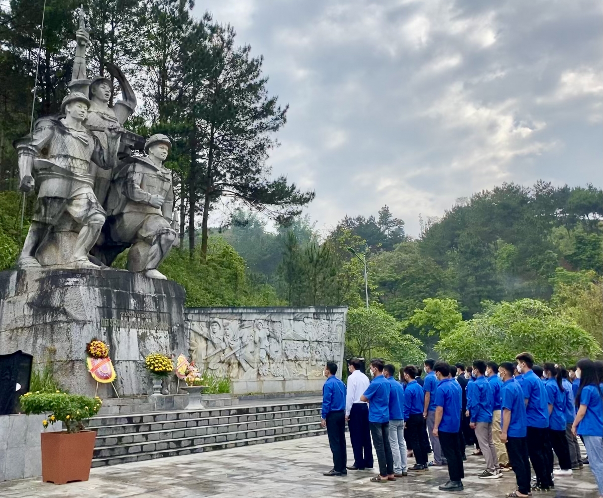 Di tích Ngã ba Cò Nòi là "địa chỉ đỏ" giáo dục truyền thống cách mạng và là nơi các thế hệ bày tỏ sự tri ân với các anh hùng liệt sỹ, thanh niên xung phong.