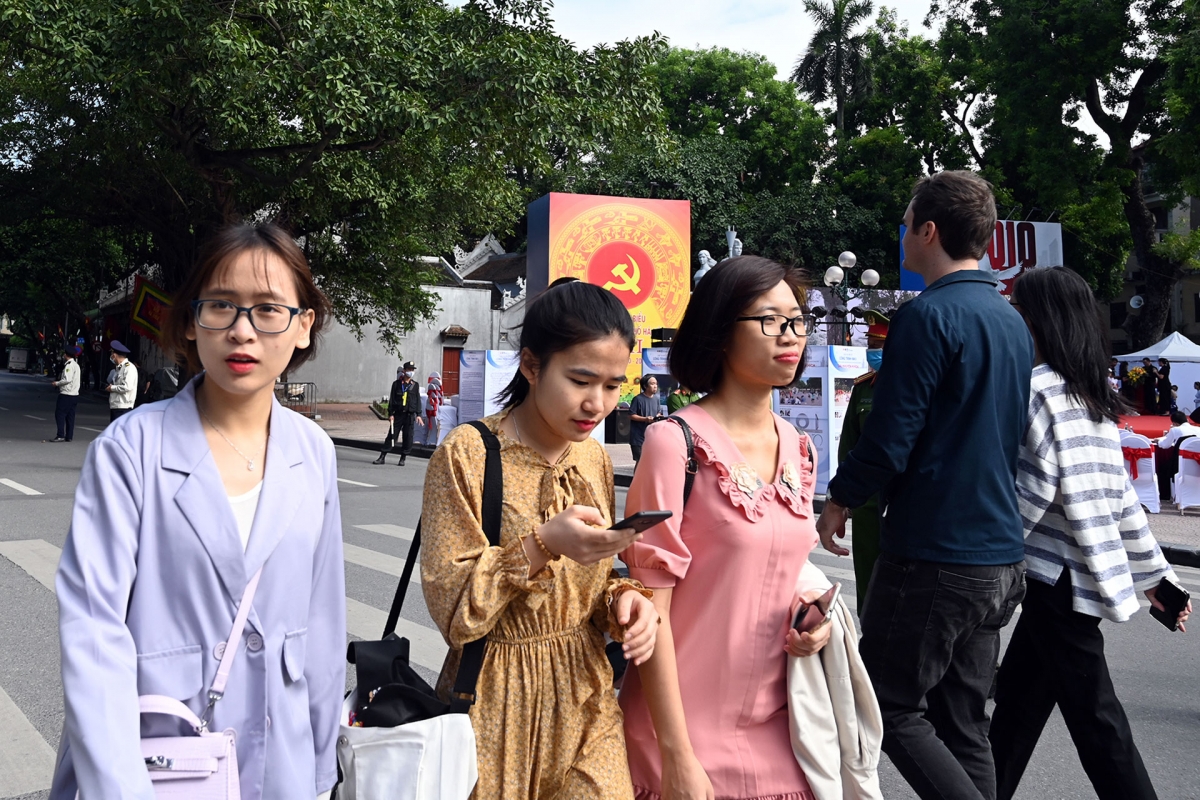 Hiện nhiều người dân chủ quan, lơ là trong công tác phòng chống dịch Covid-19