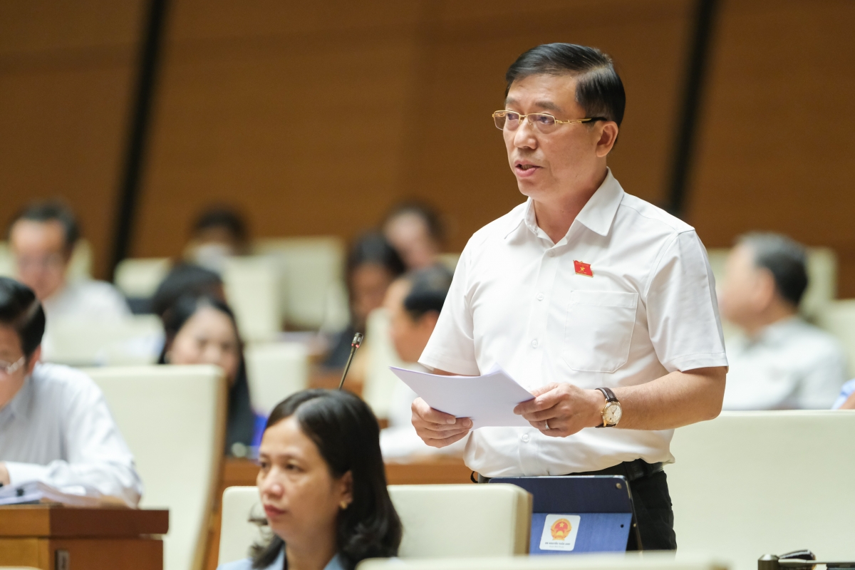 Đại biểu Nguyễn Tuấn Anh ( đoàn Bình Phước) phát biểu thảo luận tại kỳ họp thứ 3, Quốc hội khóa XV Ảnh:quochoi.vn
