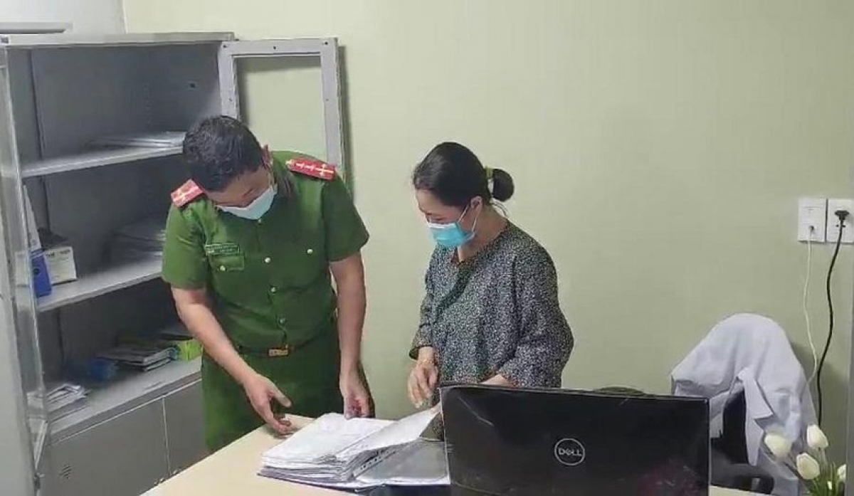 Công an khám xét trụ sở CDC Đà Nẵng tối 20/6