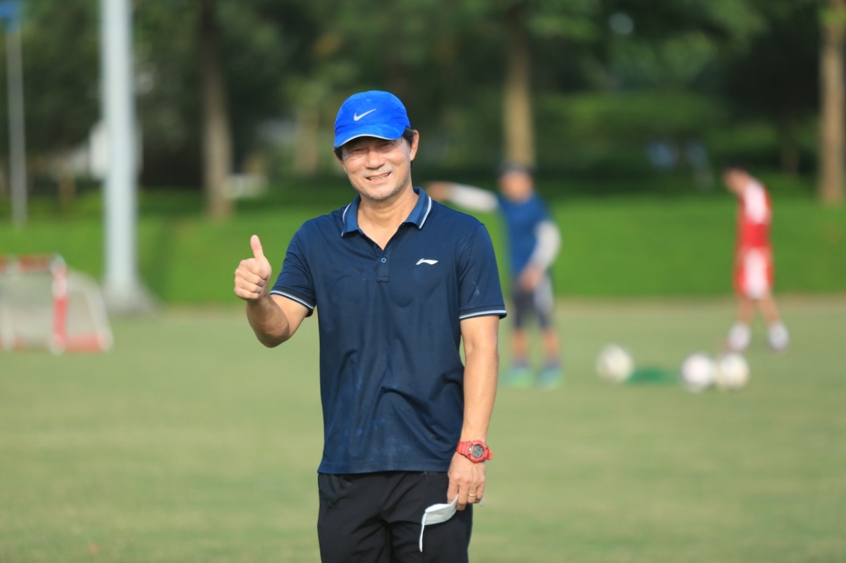 HLV Bae Jiwon, người sẽ dẫn dắt Viettel FC tại AFC Cup năm nay