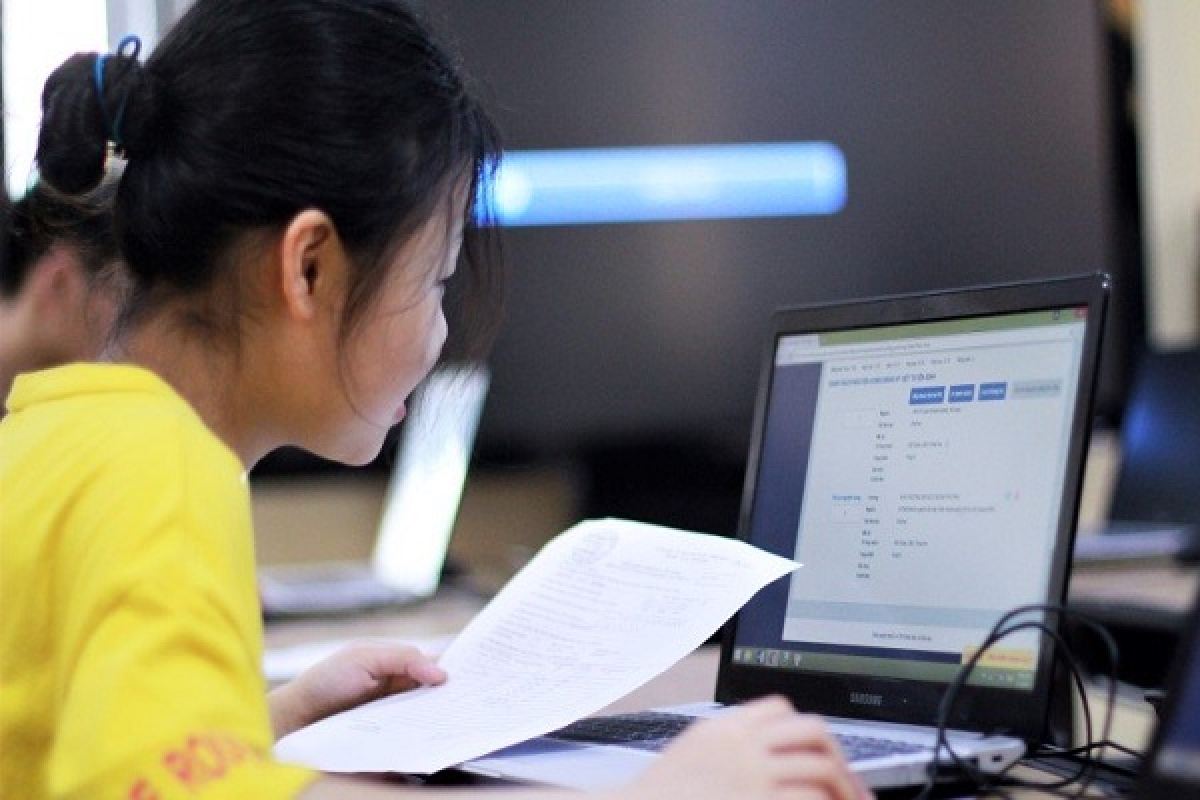 Từ ngày 22/7/2022 đến 17h00 ngày 20/8/2022, thí sinh đăng ký, điều chỉnh, bổ sung nguyện vọng xét tuyển không giới hạn số lần.