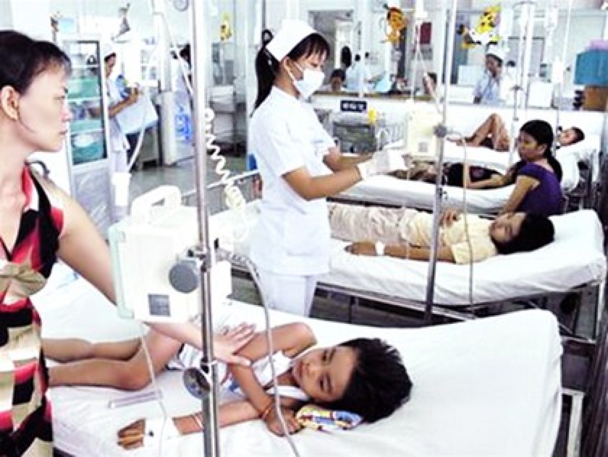 Trẻ nhập viện tăng cao trong mùa nắng nóng