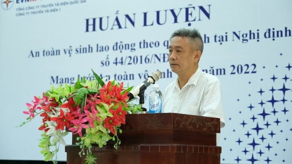 Ông Nguyễn Toàn Thắng - Chủ tịch Công đoàn Công ty Truyền tải điện 1 phát biểu khai mạc
Khóa huấn luyện ATVSV - Ảnh KT