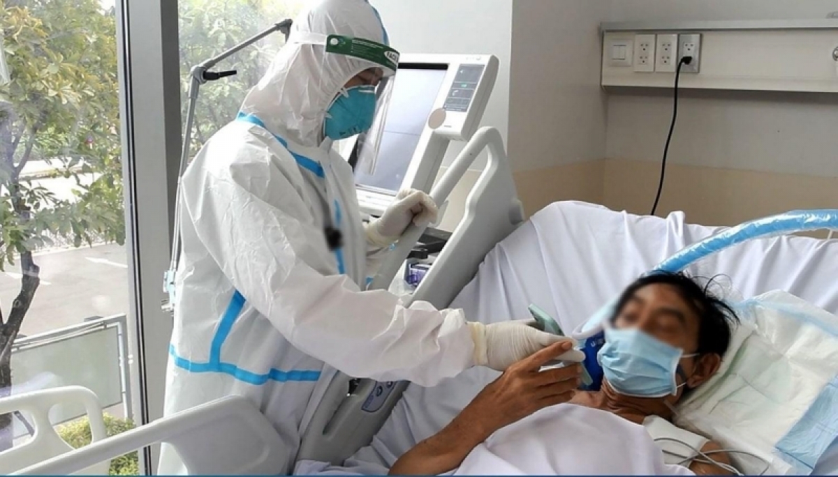 Hàng nghìn nhân viên y tế, tình nguyện viên cùng chung sức, gánh vác và chia sẻ với TP.HCM trong giai đoạn khốc liệt nhất của dịch Covid-19