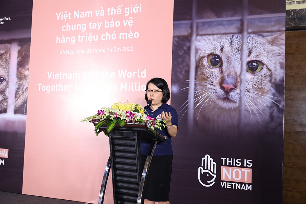 Bà Ninh Thị Phương Thảo - Điều phối viên của FOUR PAWS
