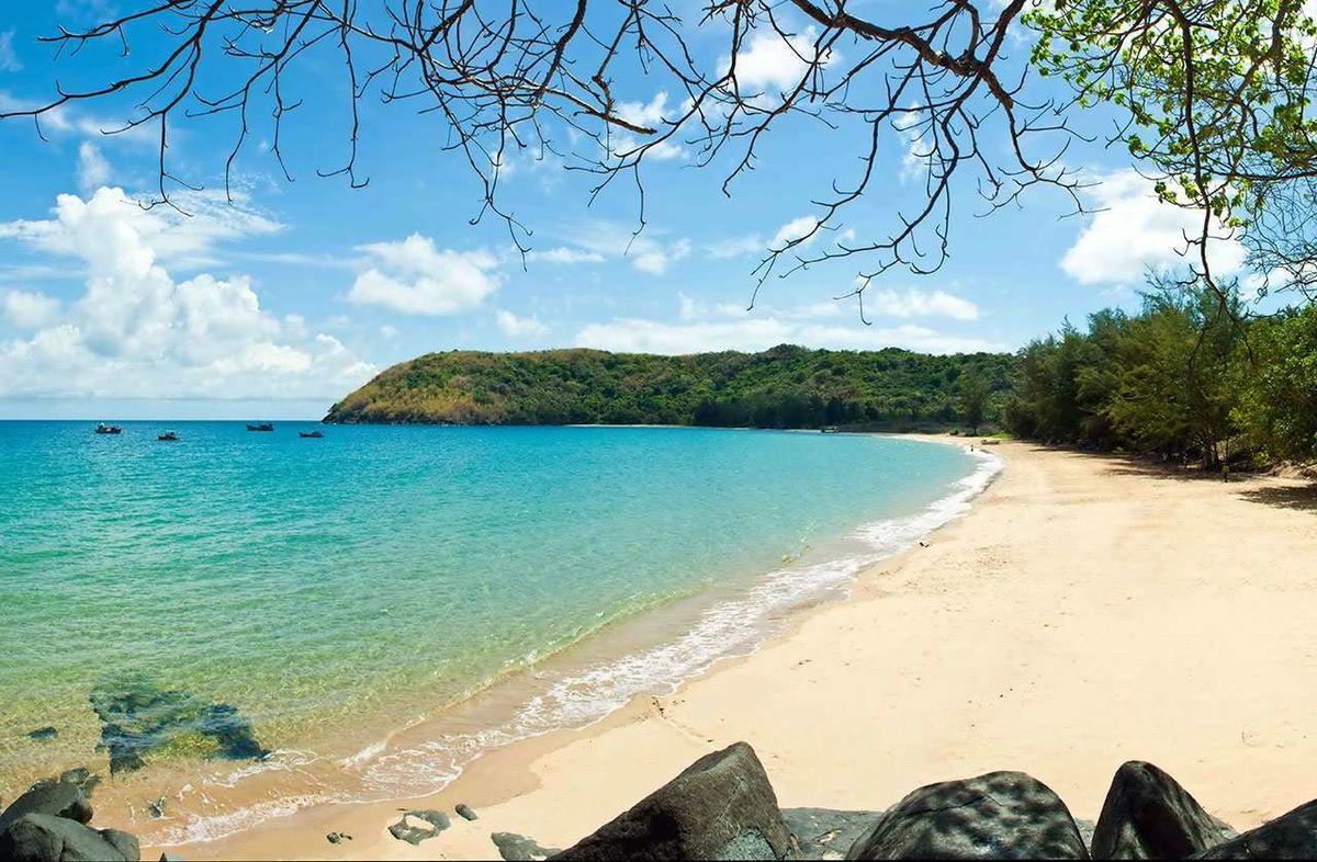 Bãi biển Đầm Trầu, Côn Đảo
