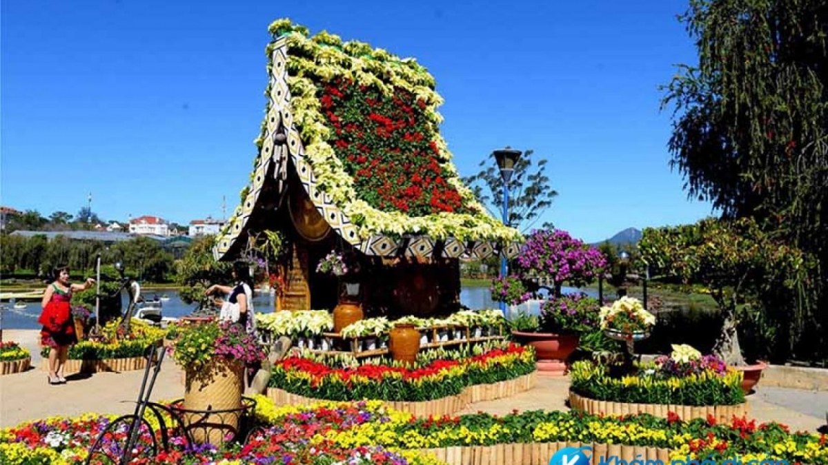 Nhiều không gian hoa bày trí với nhiều mô hình độc đáo