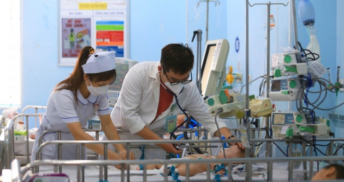 Bộ Y tế lưu ý, các bệnh viện tuyến tỉnh, tuyến cuối tập trung nguồn lực để thu dung, điều trị những trường hợp sốt xuất huyết Dengue nặng. Hạn chế vận chuyển người bệnh vượt tuyến, trừ trường hợp vượt quá khả năng điều trị.