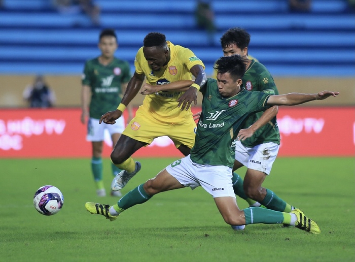 Ở giai đoạn lượt đi CLB Nam Định đã có chiến thắng 2-1 trước CLB TP.HCM