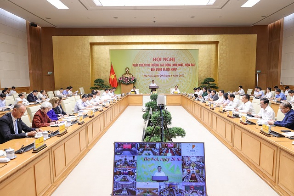 Hội nghị trực tuyến toàn quốc về “Phát triển thị trường lao động linh hoạt, hiện đại, bền vững và hội nhập”.