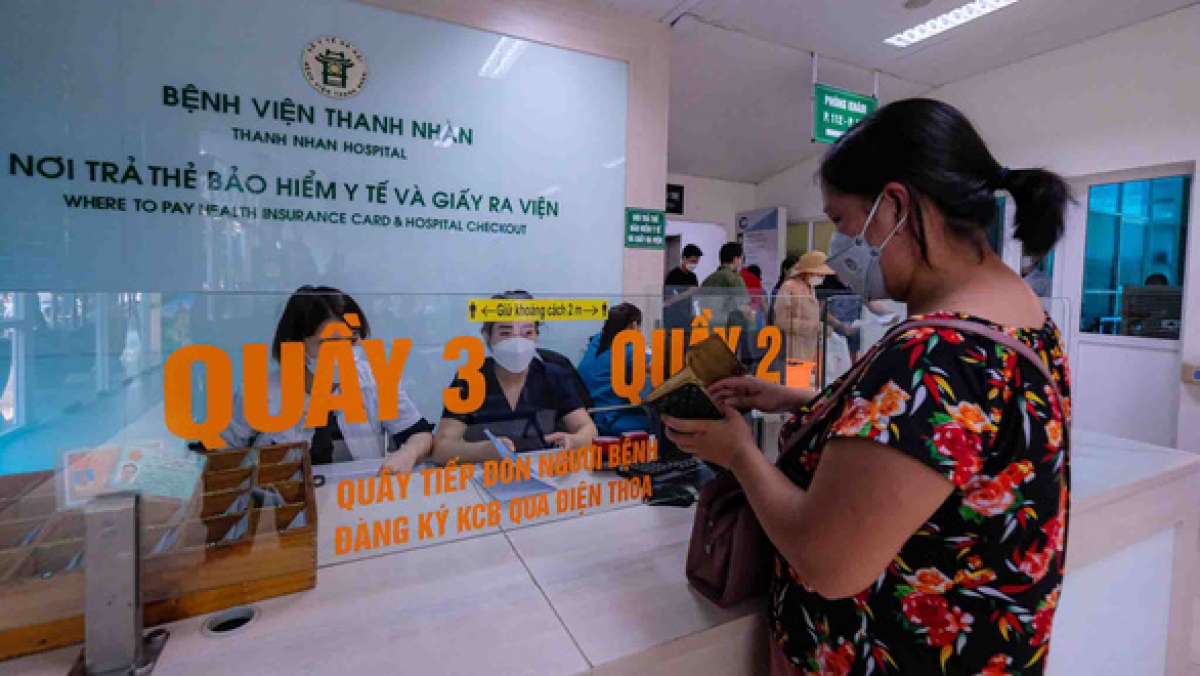 Khu vực thanh toán bảo hiểm y tế tại Bệnh viện Thanh nhàn (Hà Nội)